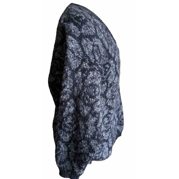 United Colours Of Benetton Sweater V Neck L Italy 3/4 Sleeves Black Grey VTG - Picture 4 of 11